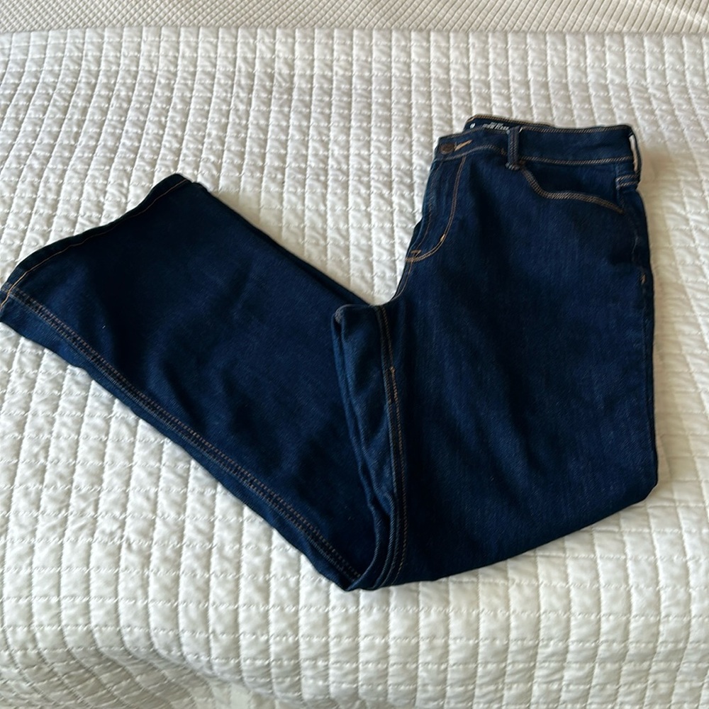 Old Navy WOW flare jeans